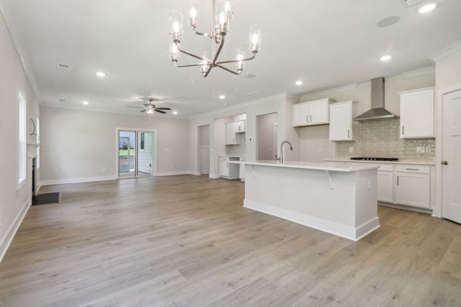 Representative furnished interior of a home built from the Collin II by Great Southern Homes in Cross Creek Golf Club, Seneca (Image 19). Representative furnished interior of a home built from the Collin II by Great Southern Homes in Cross Creek Golf Club, Seneca (Image 19).