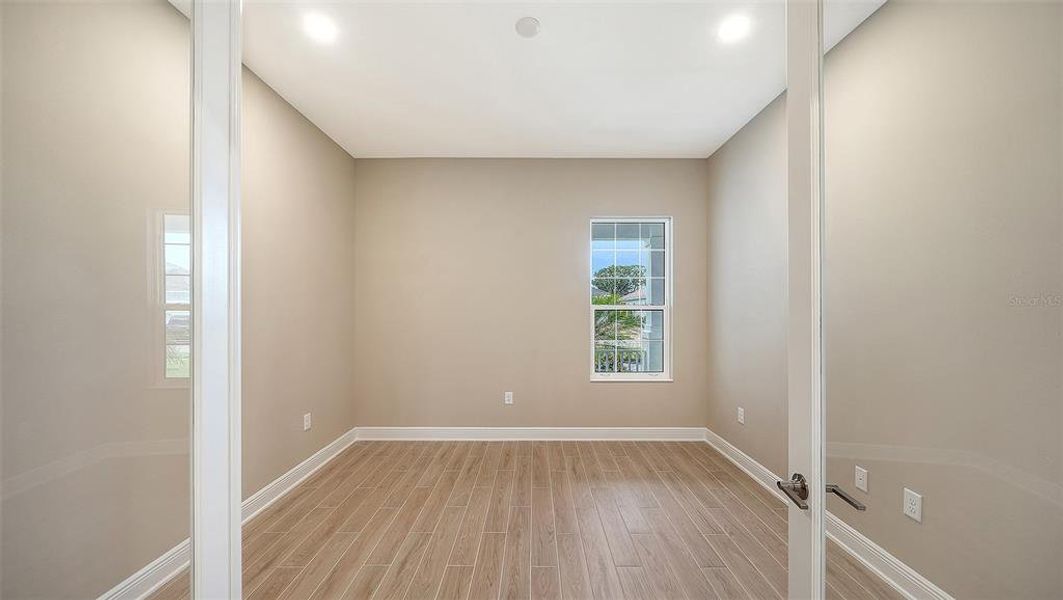 Spacious, unfurnished interior of a new home in Grand Park, Sarasota (Image 32). Spacious, unfurnished interior of a new home in Grand Park, Sarasota (Image 32).