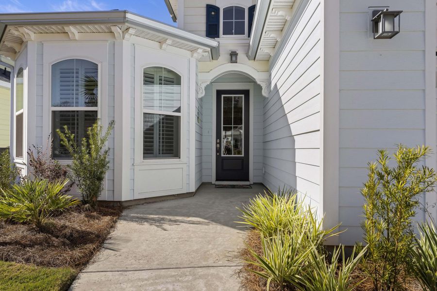 Exterior details and patio area of a home in , Hardeeville (Image 28).