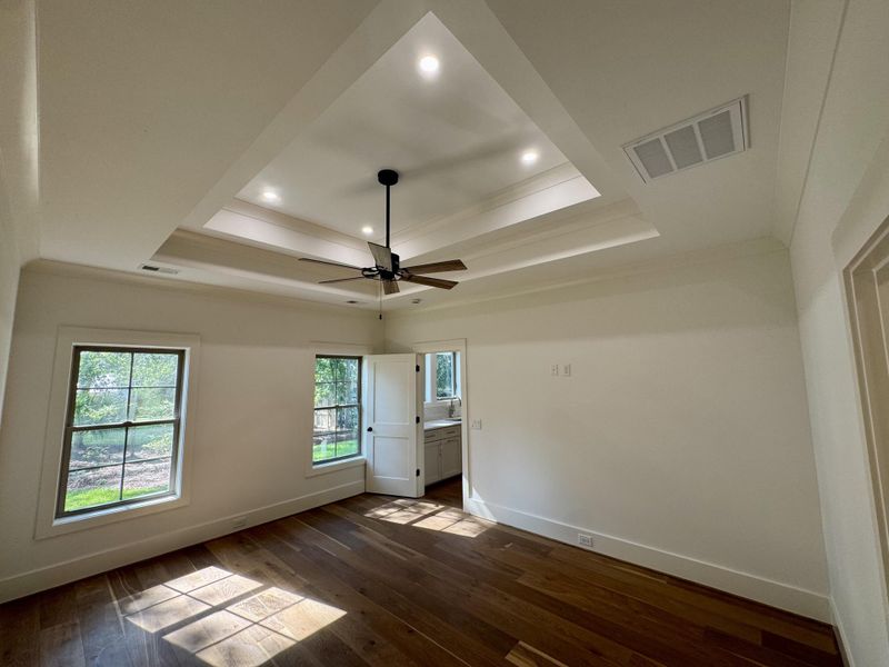 Spacious, unfurnished interior of a new home in , Pawleys Island (Image 30). Spacious, unfurnished interior of a new home in , Pawleys Island (Image 30).