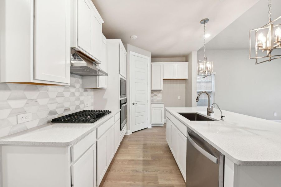 Photo is not of the actual home but is an inspirational photo of builder’s model home and may depict options, furnishings, and/or decorator features that are not included. Photo is not of the actual home but is an inspirational photo of builder’s model home and may depict options, furnishings, and/or decorator features that are not included.