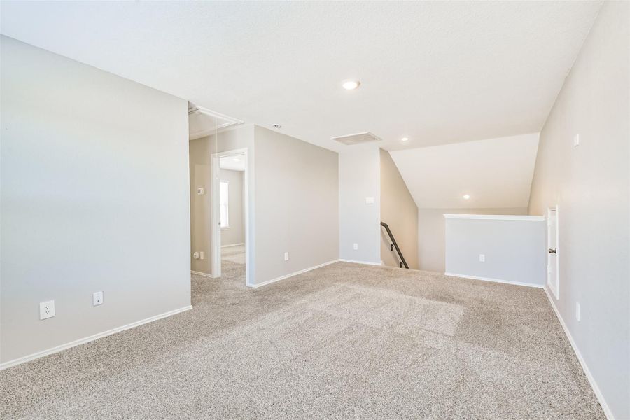 Spacious, unfurnished interior of a new home in Harrington Trails at The Canopies, New Caney (Image 32).