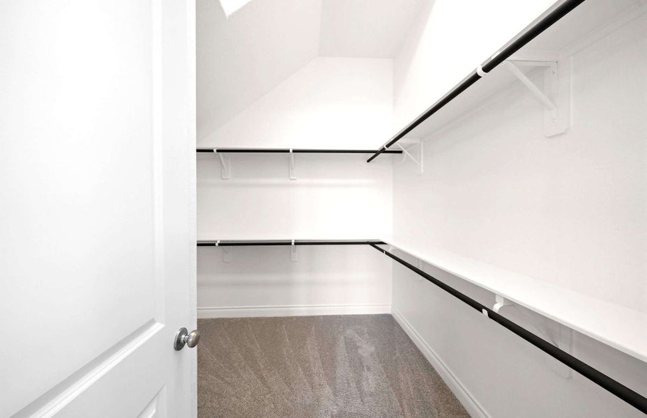 Spacious, unfurnished interior of a new home in Bridgeland 60′, Cypress (Image 37).