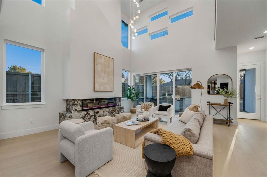 Furnished interior view inside a new home in , Dallas (Image 8).