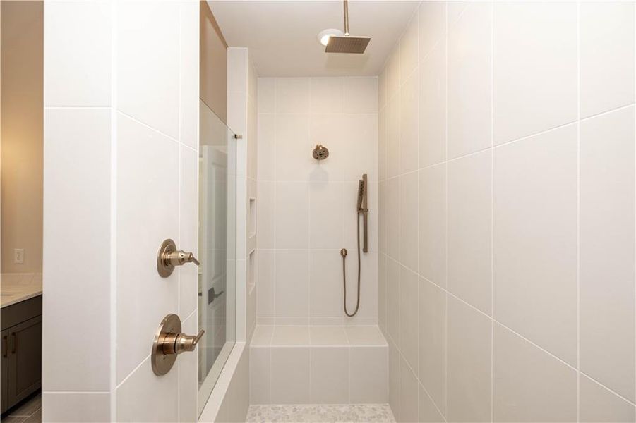 Close-up of interior finishes inside a home in , Peachtree Corners (Image 14).