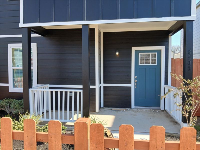 Exterior details and patio area of a home in , Houston (Image 3).