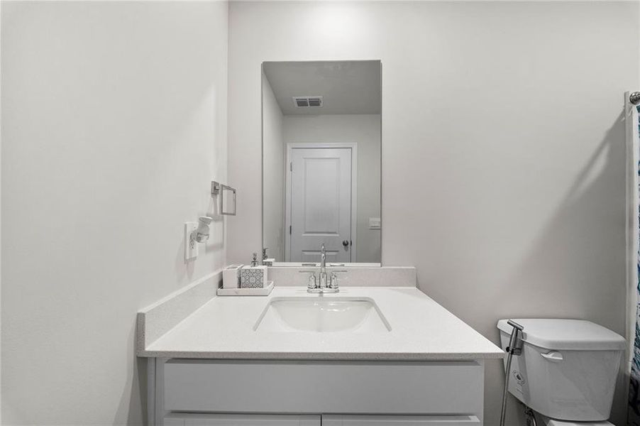 Image 36 of a home in .