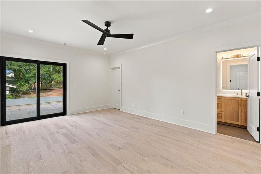 Spacious, unfurnished interior of a new home in , Alpharetta (Image 33).