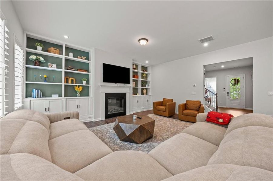 Furnished interior view inside a new home in , Acworth (Image 17).