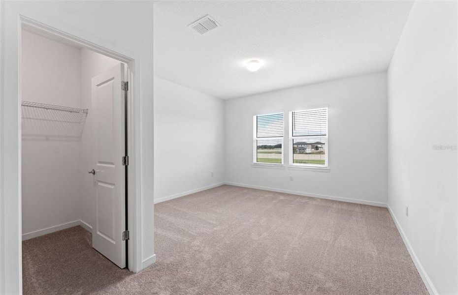 Spacious, unfurnished interior of a new home in Riverwood, Zephyrhills (Image 22).
