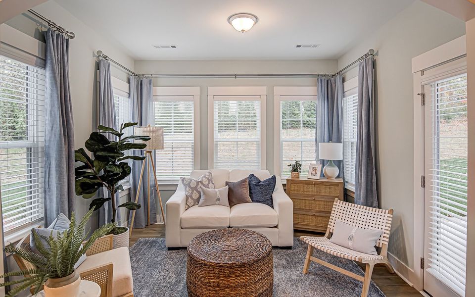 Representative furnished interior of a home built from the Richardson - Vanguard Collection by Mungo Homes in Parris Meadows, Chesnee (Image 10).