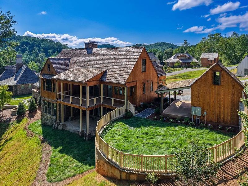 Image 73 of a home in .