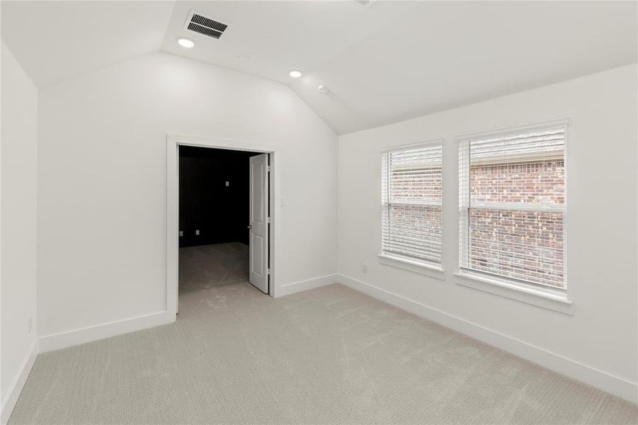 Spacious, unfurnished interior of a new home in Villages of Creekwood, Frisco (Image 21). Spacious, unfurnished interior of a new home in Villages of Creekwood, Frisco (Image 21).
