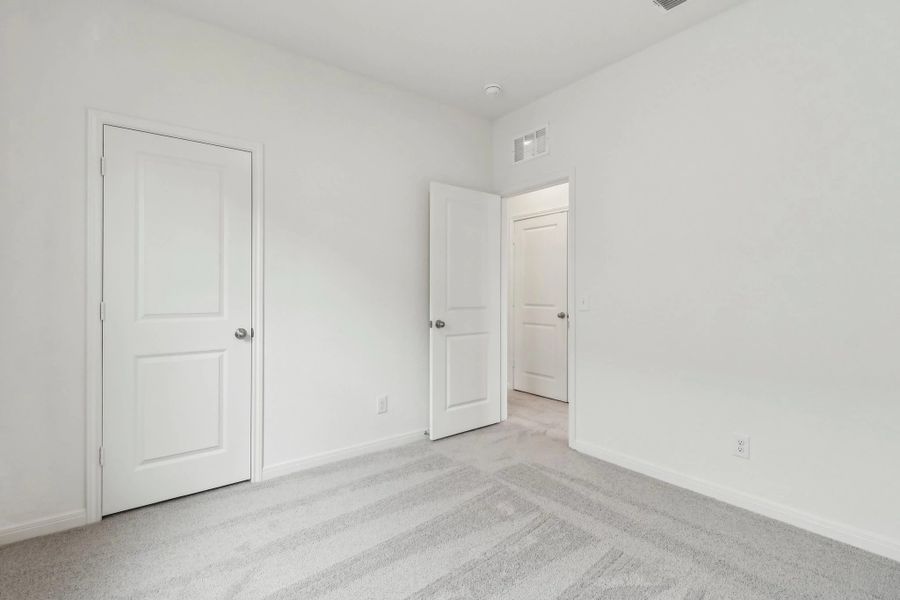 Representative unfurnished interior of a home built from the Comet by Starlight Homes in Andalusia, Loris (Image 17).