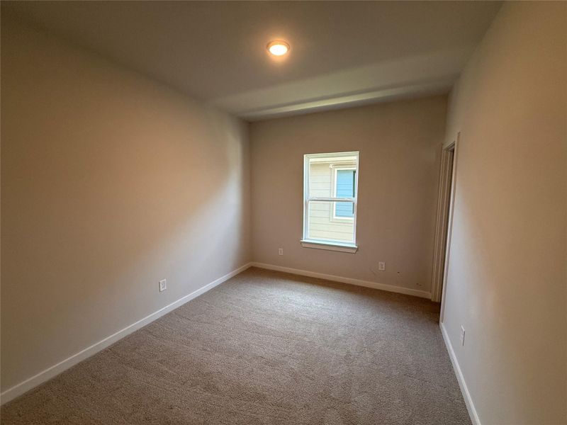Spacious, unfurnished interior of a new home in Austin Point, Richmond (Image 10).