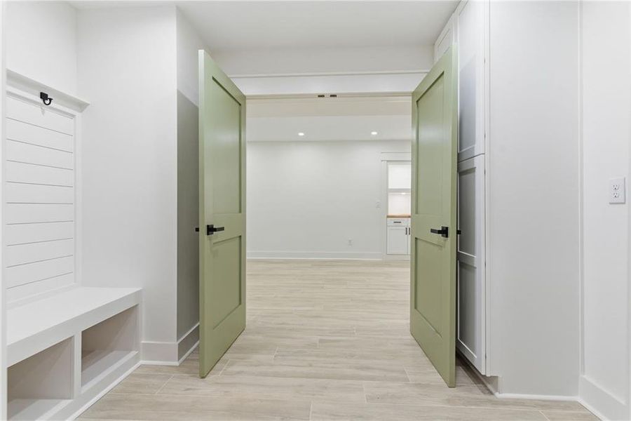 Spacious, unfurnished interior of a new home in , Marietta (Image 24).