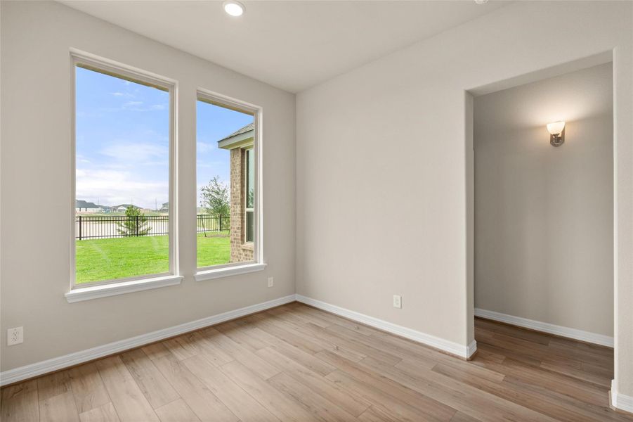 Note: Sample product photo. Actual exterior and interior selections may vary by homesite. Photo may be virtually staged