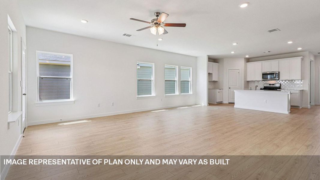 Spacious, unfurnished interior of a new home in Monarch Ranch, Manor (Image 13).