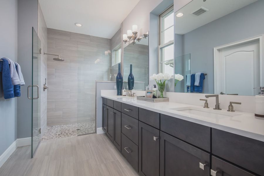 Representative furnished interior of a home built from the Tarpon II by Jones Homes USA in Reserve at Twin Lakes, St. Cloud (Image 5).