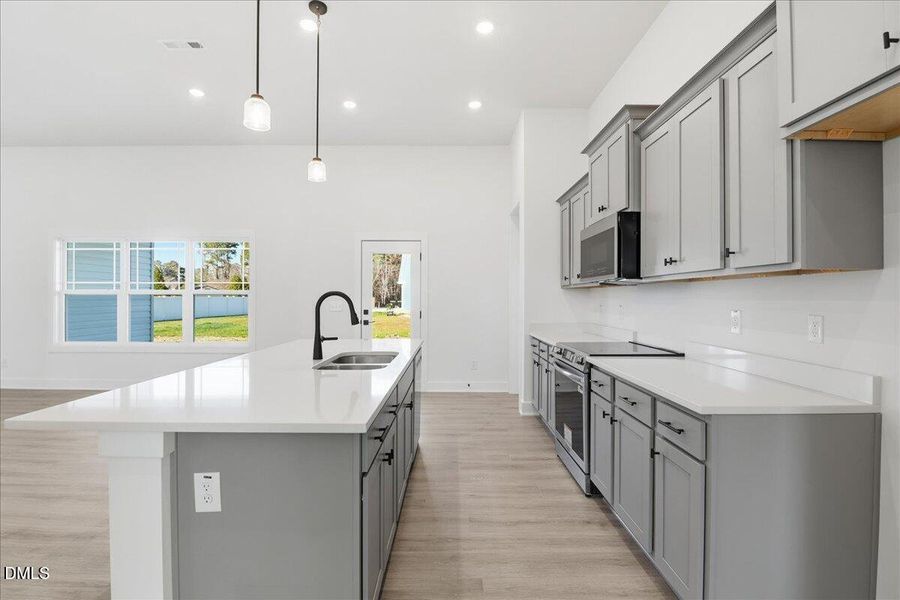 11-103 Manchester Ct-11