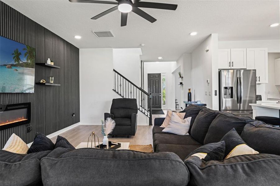 Furnished interior view inside a new home in , Wesley Chapel (Image 11).