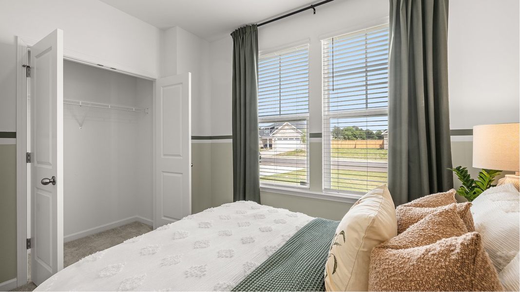 6978 Newport Bed3 2of2 F1 050625