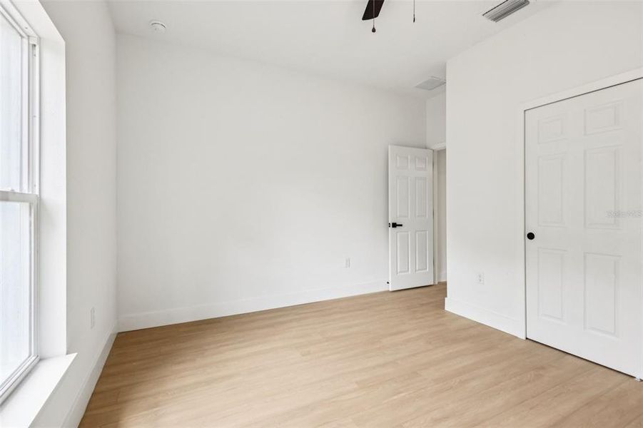 Spacious, unfurnished interior of a new home in , Ocklawaha (Image 20).