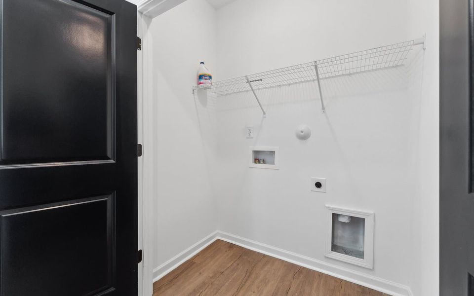 Spacious, unfurnished interior of a new home in Wendell Falls, Wendell (Image 19). Spacious, unfurnished interior of a new home in Wendell Falls, Wendell (Image 19).