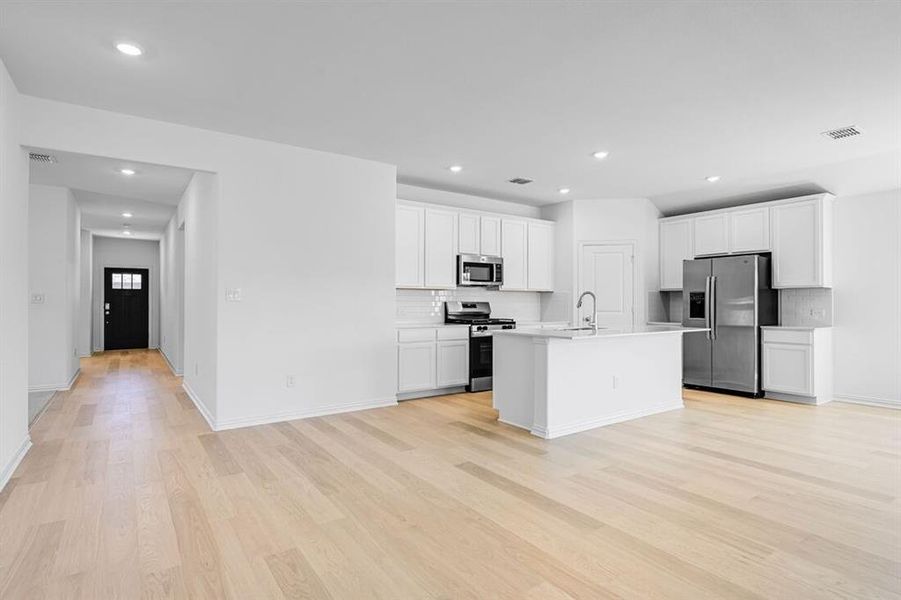 2608 Glacier Road ~ Ready Now