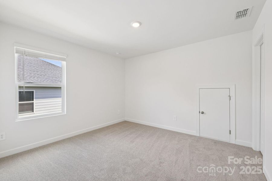 Photo is not of the actual home, but is an inspirational photo of builder’s model home and may depict options, furnishings, and/or decorator features that are not included