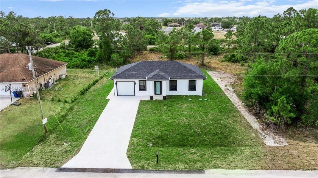 Image 33 of a home in . Image 33 of a home in .