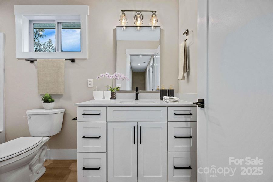 Image 36 of a home in .