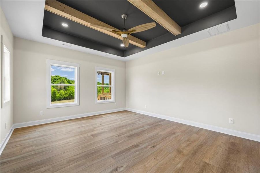 Spacious, unfurnished interior of a new home in , Monroe (Image 27).