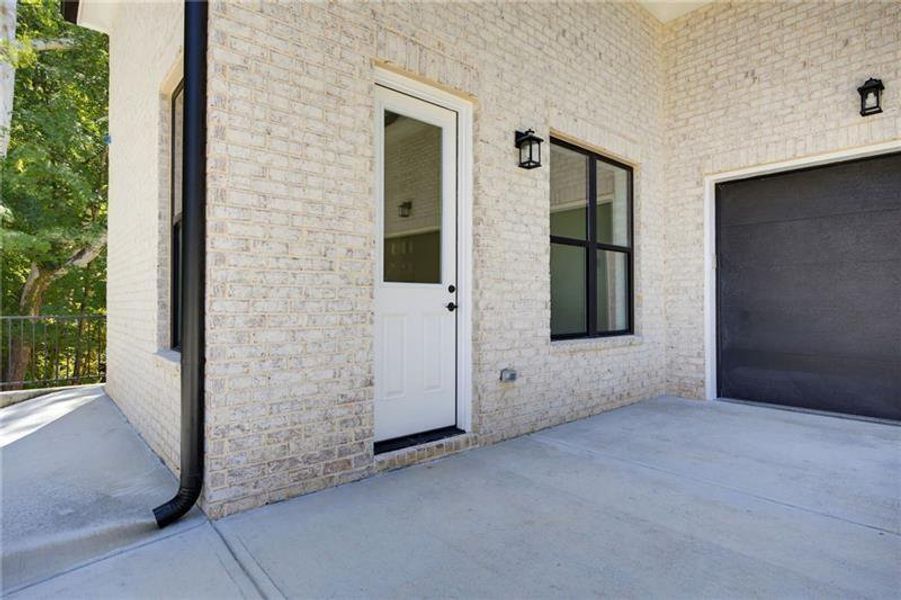 Exterior details and patio area of a home in , Acworth (Image 28).
