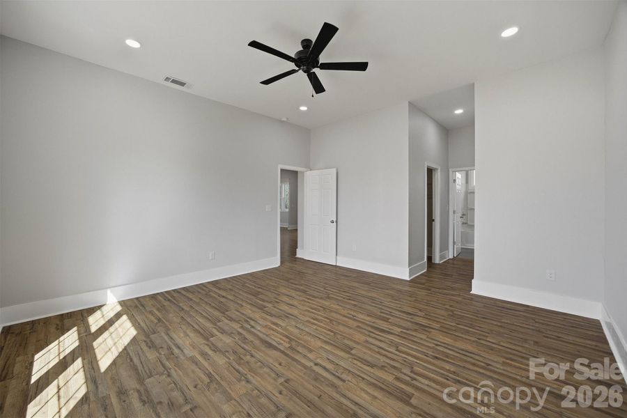 Spacious, unfurnished interior of a new home in , Hickory (Image 30). Spacious, unfurnished interior of a new home in , Hickory (Image 30).