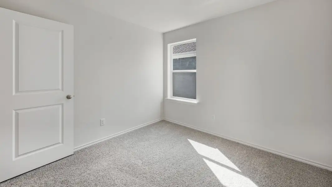 Spacious, unfurnished interior of a new home in Arbor Trails South, Princeton (Image 6). Spacious, unfurnished interior of a new home in Arbor Trails South, Princeton (Image 6).