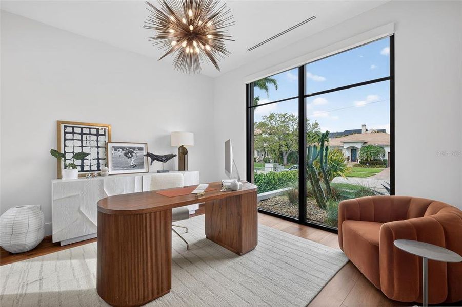 Furnished interior view inside a new home in , St. Petersburg (Image 41).