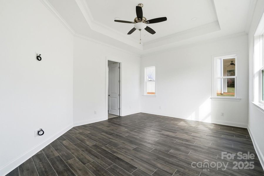 Spacious, unfurnished interior of a new home in , Sherrills Ford (Image 13).