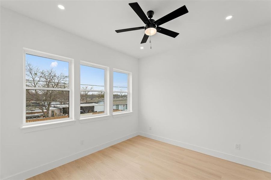 Spacious, unfurnished interior of a new home in , Dallas (Image 20).