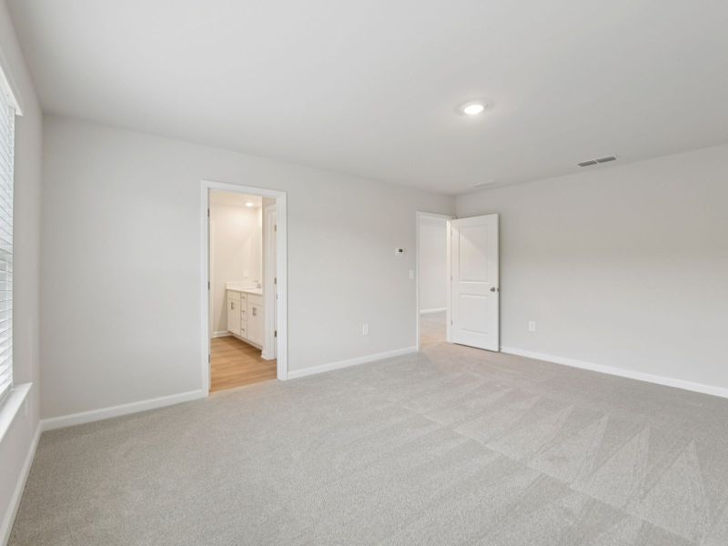 Spacious, unfurnished interior of a new home in Harmony Manor, Fairburn (Image 17).