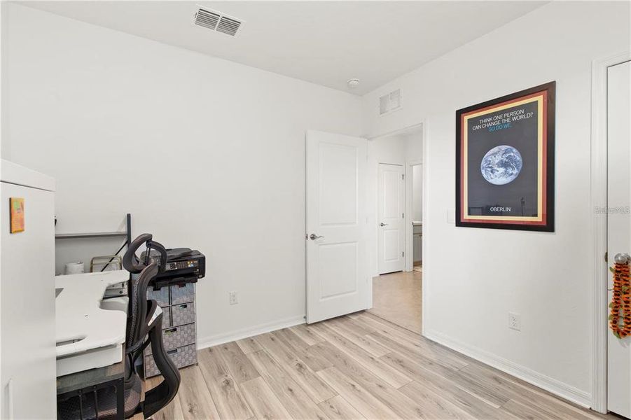 Furnished interior view inside a new home in , Wesley Chapel (Image 19).