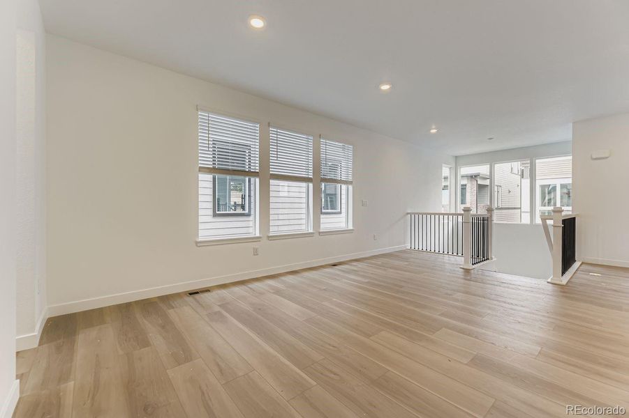 Spacious, unfurnished interior of a new home in Vermilion Creek: The Skyline Collection, Centennial (Image 11).