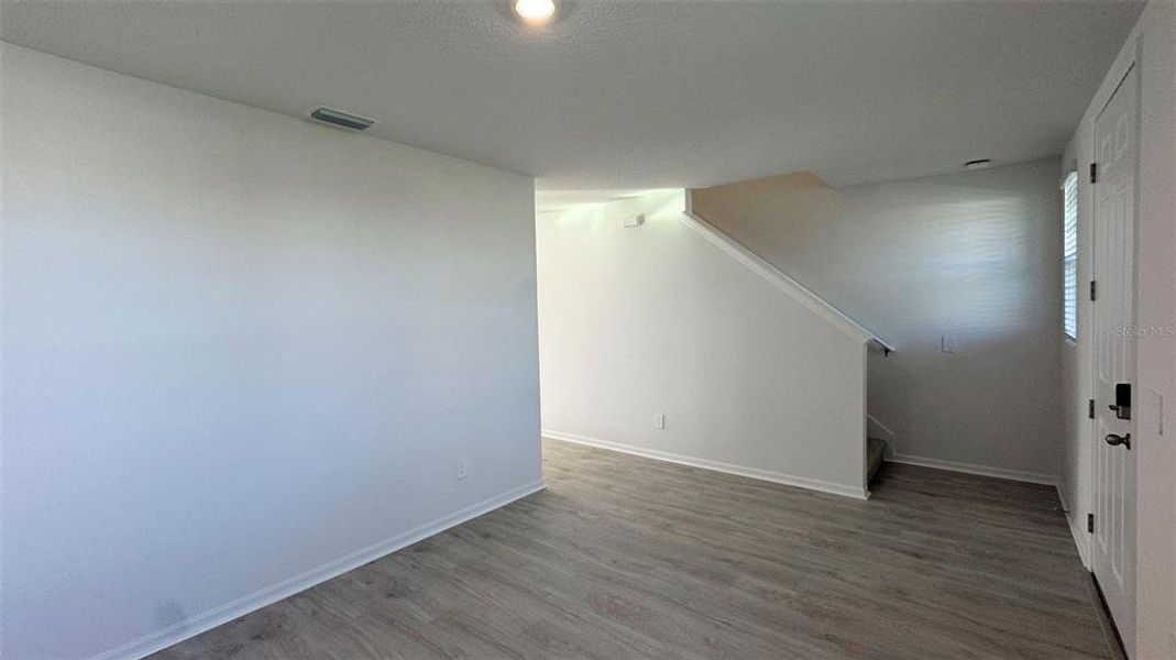 Spacious, unfurnished interior of a new home in , St. Cloud (Image 21).