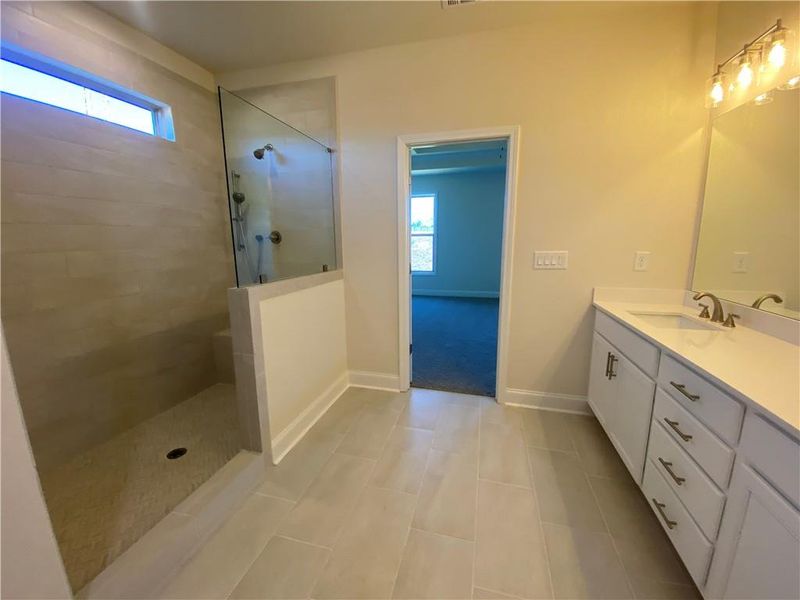 Furnished interior view inside a new home in , Jefferson (Image 29).