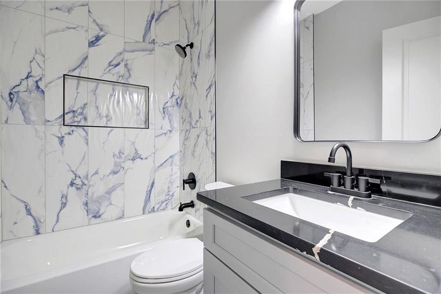 Furnished interior view inside a new home in , Atlanta (Image 4).