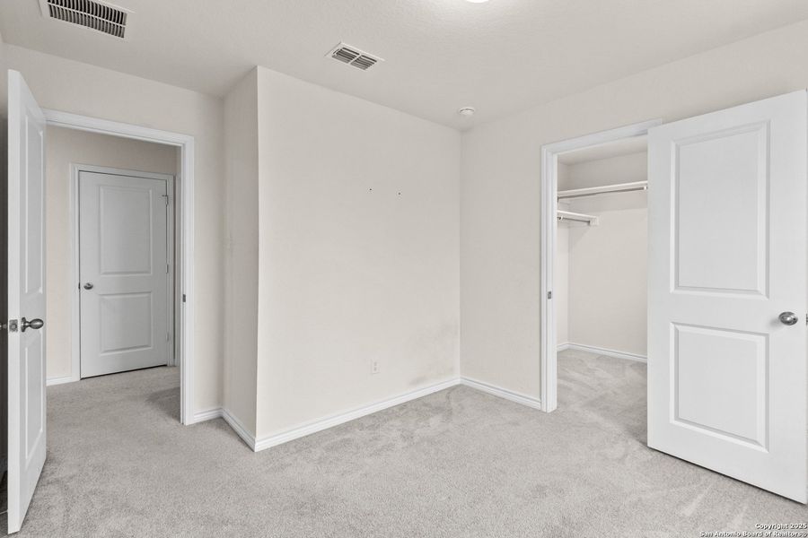 Spacious, unfurnished interior of a new home in , New Braunfels (Image 14).