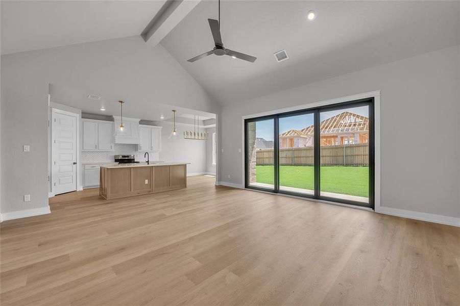 Spacious, unfurnished interior of a new home in Rosenthal Estates, Lorena (Image 20).