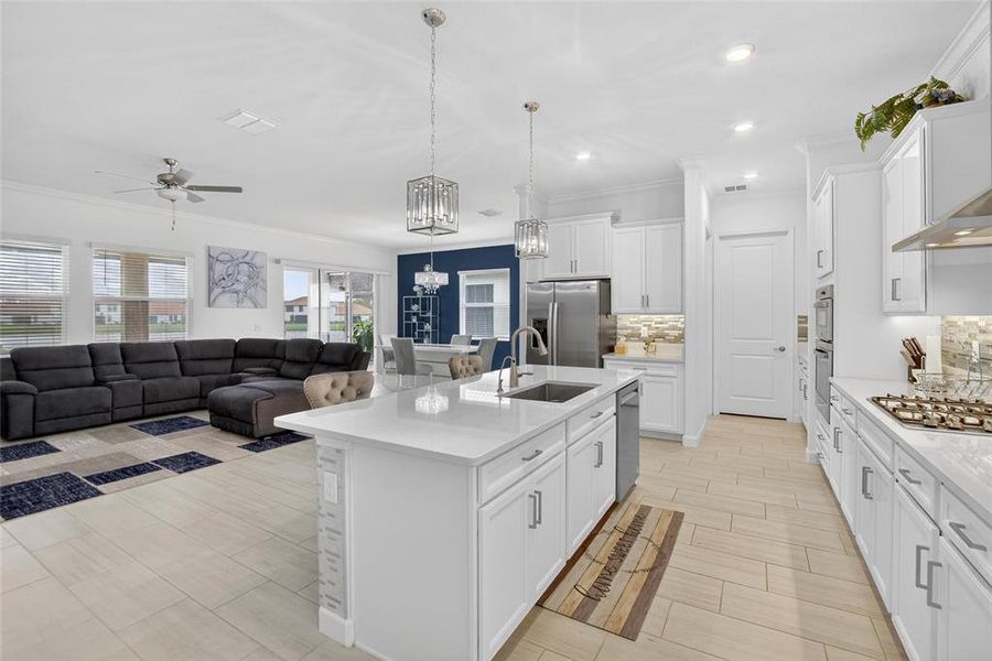 Furnished interior view inside a new home in Southshore Bay: The Estates, Wimauma (Image 59).