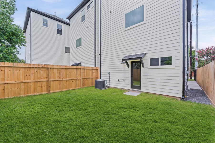 Image 16 of a home in . Image 16 of a home in .