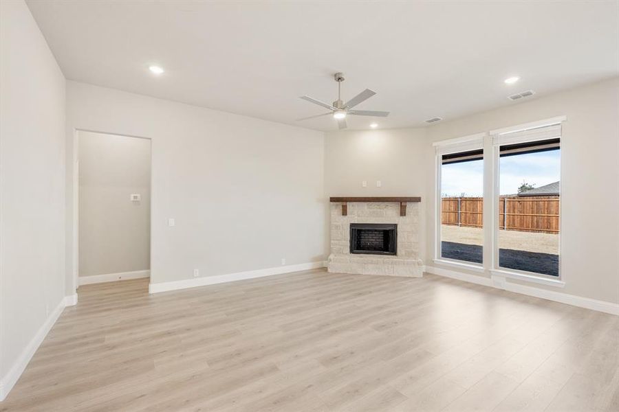 Spacious, unfurnished interior of a new home in Georgetown at Kings Fort, Kaufman (Image 20).